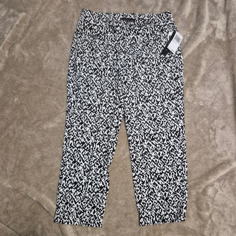 Premise Petite Black White Abstract Print Bengaline Capri Pants PS P270247P NWT